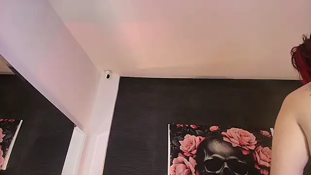 EvaaFoxxy1 online show from 24, 6, 2026