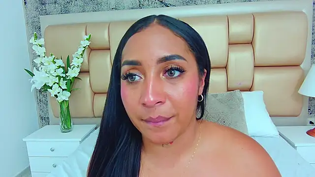 KateVenegas online show from 25, 2, 2025