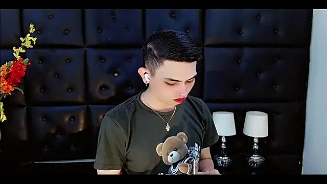 Daniela Pink  online show from 23, 3, 2026