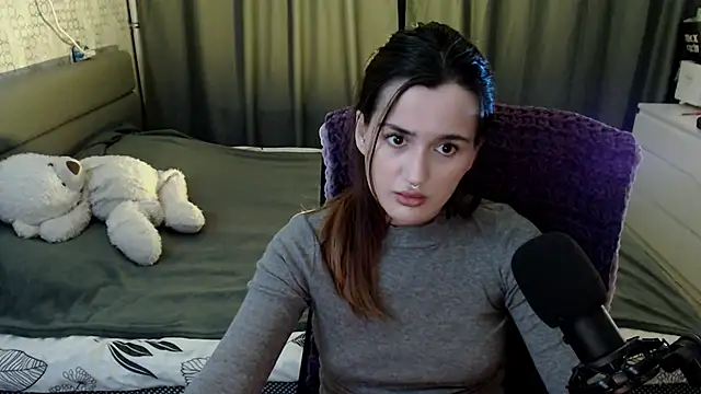 Snapshot of KiraYammy chatting on 19, 12, 2024 KiraYammy online show from 19, 12, 2024