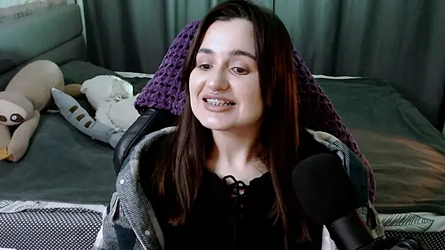 Snapshot of KiraYammy chatting on 14, 2, 2025 KiraYammy online show from 14, 2, 2025