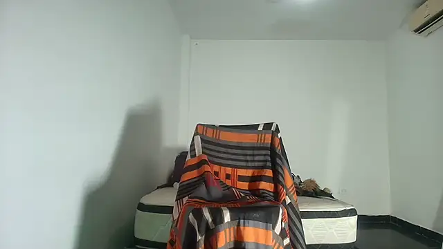 barbara anal squirt  online show from 25, 6, 2026