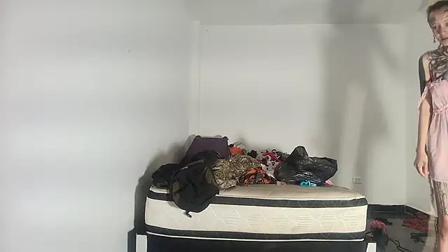 barbara anal squirt  online show from 27, 6, 2026