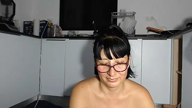 HellenLatin online show from 4, 7, 2026