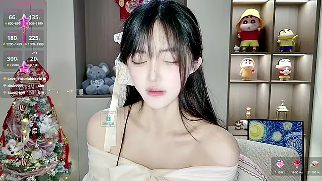 Snapshot of Duduludululu chatting on 25, 2, 2025 Duduludululu online show from 25, 2, 2025