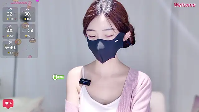 Snapshot of Duduludululu chatting on 10, 9, 2025 Duduludululu online show from 10, 9, 2025