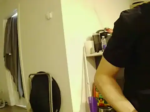 L0cKyseven77 online show from 9, 3, 2025