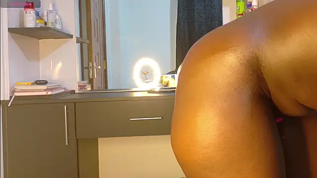 Snapshot of online_bestie chatting on 14, 9, 2025 online bestie online show from 14, 9, 2025