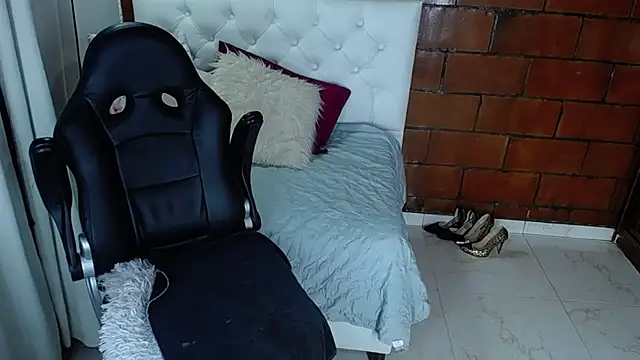 Maira B online show from 28, 9, 2025