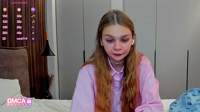 Molly sweetie online show from 13, 11, 2025