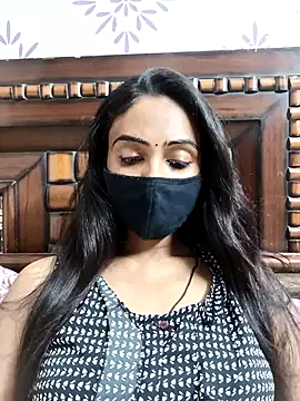 Snapshot of Yours-Bebo chatting on 25, 6, 2026 Yours-Bebo online show from 25, 6, 2026