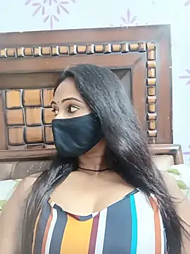 Snapshot of Yours-Bebo chatting on 5, 7, 2026 Yours-Bebo online show from 5, 7, 2026