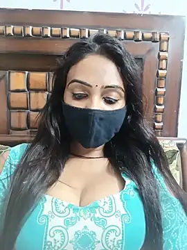 Snapshot of Yours-Bebo chatting on 10, 7, 2026 Yours-Bebo online show from 10, 7, 2026