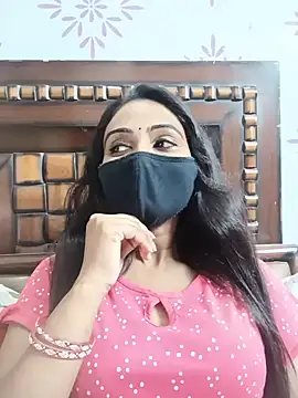 Snapshot of Yours-Bebo chatting on 13, 7, 2026 Yours-Bebo online show from 13, 7, 2026