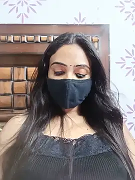 Snapshot of Yours-Bebo chatting on 21, 7, 2026 Yours-Bebo online show from 21, 7, 2026