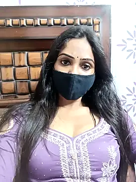 Snapshot of Yours-Bebo chatting on 3, 8, 2026 Yours-Bebo online show from 3, 8, 2026