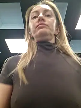 Miss    Mia  online show from 10, 3, 2026