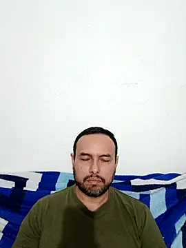 Snapshot of ElSunEagle chatting on 2, 10, 2025 ElSunEagle online show from 2, 10, 2025