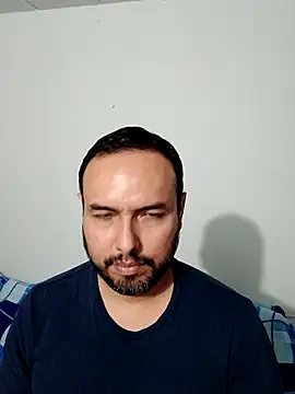 Snapshot of ElSunEagle chatting on 9, 10, 2025 ElSunEagle online show from 9, 10, 2025