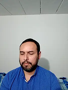 Snapshot of ElSunEagle chatting on 13, 10, 2025 ElSunEagle online show from 13, 10, 2025