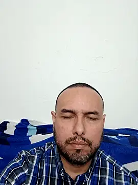 Snapshot of ElSunEagle chatting on 21, 11, 2025 ElSunEagle online show from 21, 11, 2025