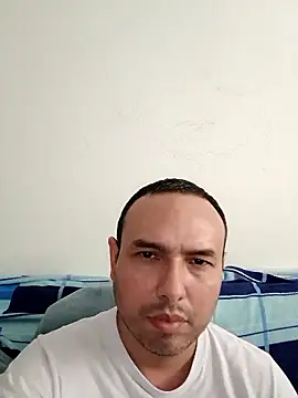 Snapshot of ElSunEagle chatting on 16, 12, 2025 ElSunEagle online show from 16, 12, 2025