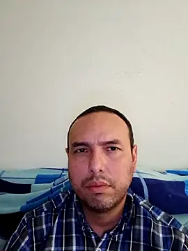 Snapshot of ElSunEagle chatting on 19, 12, 2025 ElSunEagle online show from 19, 12, 2025