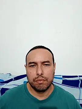 Snapshot of ElSunEagle chatting on 21, 12, 2025 ElSunEagle online show from 21, 12, 2025