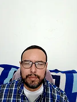 Snapshot of ElSunEagle chatting on 11, 1, 2026 ElSunEagle online show from 11, 1, 2026