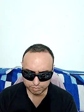 Snapshot of ElSunEagle chatting on 12, 3, 2026 ElSunEagle online show from 12, 3, 2026