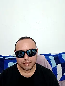 Snapshot of ElSunEagle chatting on 13, 3, 2026 ElSunEagle online show from 13, 3, 2026