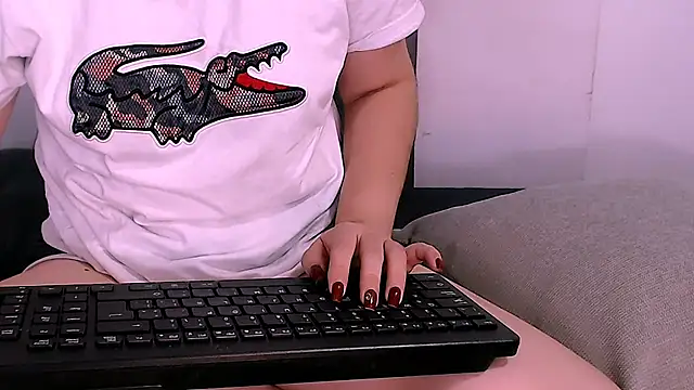 sofi-rojas1 online show from 14, 2, 2026