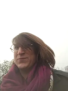 Snapshot of minierose chatting on 4, 2, 2025 minierose online show from 4, 2, 2025