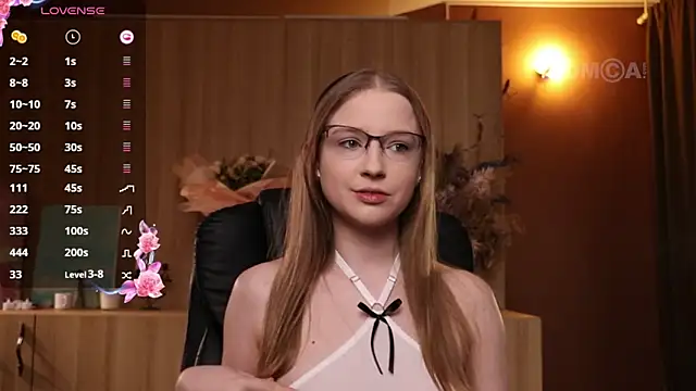 Snapshot of steffania- chatting on 5, 2, 2025 steffania- online show from 5, 2, 2025