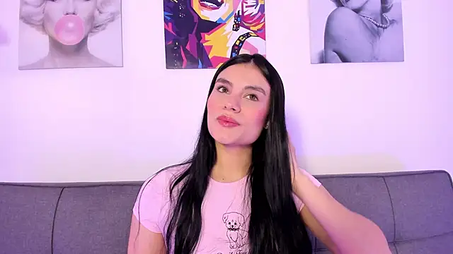 Maylin Garcia online show from 19, 4, 2026