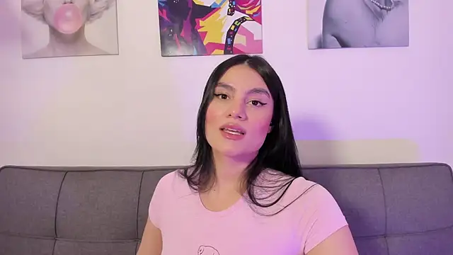 Maylin Garcia online show from 23, 7, 2026
