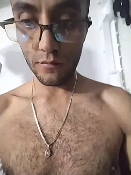 Danielitohot23cm online show from 25, 11, 2025