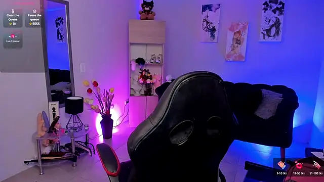 LouaneBourVip online show from 17, 2, 2025