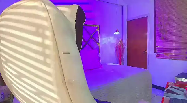 Snapshot of Silvana_monroe chatting on 11, 12, 2024 Silvana monroe online show from 11, 12, 2024