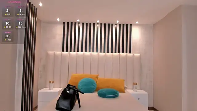 CorinneRusso online show from 22, 12, 2024