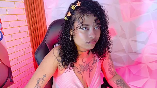 Snapshot of miahernadez303av chatting on 2, 7, 2026 miahernadez303av online show from 2, 7, 2026