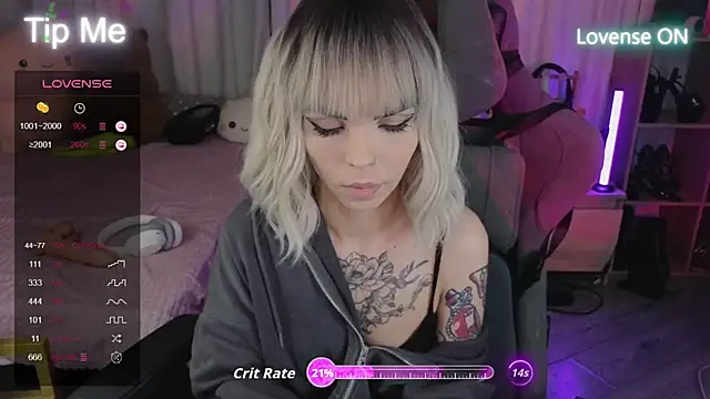 Snapshot of Kerry_Kirk chatting on 2, 10, 2025 Kerry Kirk online show from 2, 10, 2025