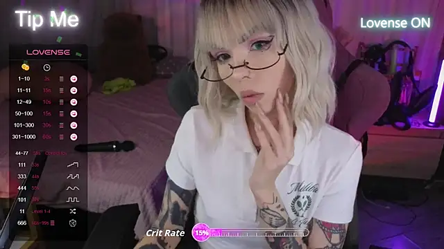 Snapshot of Kerry_Kirk chatting on 3, 10, 2025 Kerry Kirk online show from 3, 10, 2025