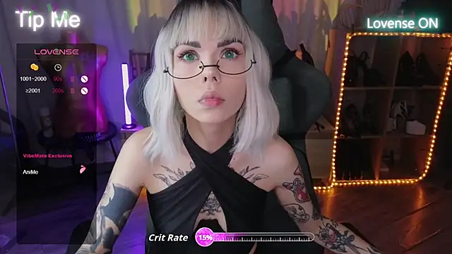 Snapshot of Kerry_Kirk chatting on 18, 10, 2025 Kerry Kirk online show from 18, 10, 2025