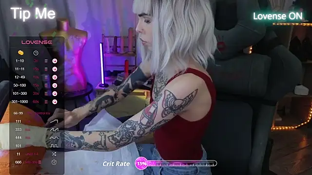 Snapshot of Kerry_Kirk chatting on 21, 10, 2025 Kerry Kirk online show from 21, 10, 2025