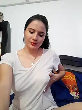 Zoe Clark  online show from 25, 1, 2025