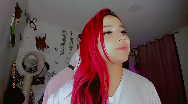 Snapshot of madisonx17 chatting on 3, 1, 2025 madisonx17 online show from 3, 1, 2025