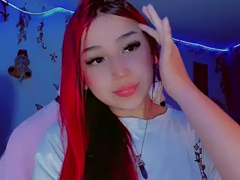 Snapshot of madisonx17 chatting on 22, 1, 2025 madisonx17 online show from 22, 1, 2025