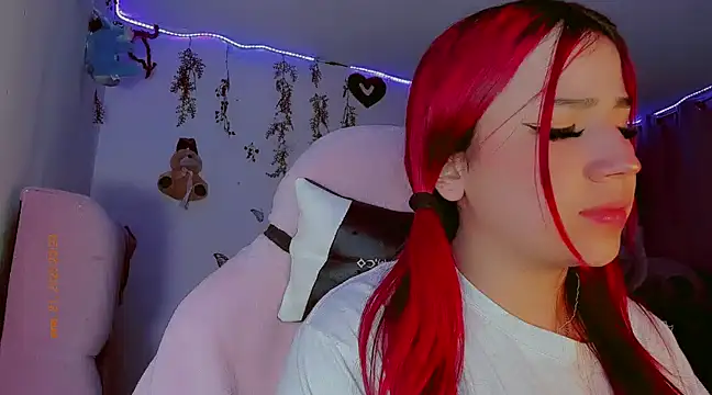 Snapshot of madisonx17 chatting on 22, 1, 2025 madisonx17 online show from 22, 1, 2025