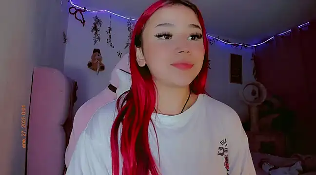 Snapshot of madisonx17 chatting on 27, 1, 2025 madisonx17 online show from 27, 1, 2025